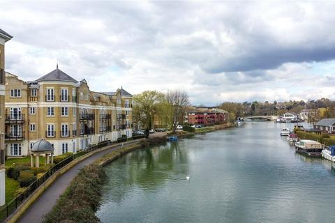 undefined, Regents Riverside, Reading RG1