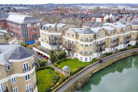 undefined, Regents Riverside, Reading RG1