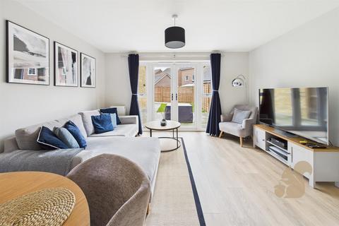 3 bedroom semi-detached house for sale, Eagle Close, Bury St. Edmunds IP28