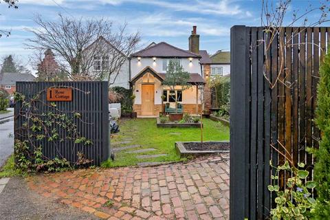 3 bedroom semi-detached house for sale, Orchard Road, Seer Green, Beaconsfield, Buckinghamshire, HP9