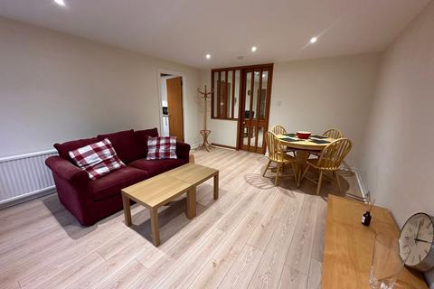 2 bedroom flat to rent, Fettes Row, EDINBURGH, EH3