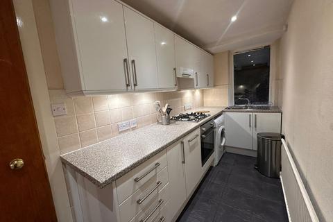 2 bedroom flat to rent, Fettes Row, EDINBURGH, EH3