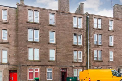 2 bedroom flat to rent, Pitfour Street, West End DD2