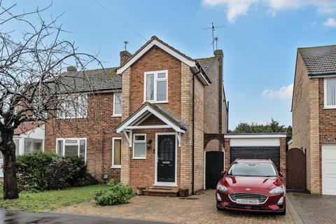 3 bedroom semi-detached house for sale, Godley Road, Surrey KT14