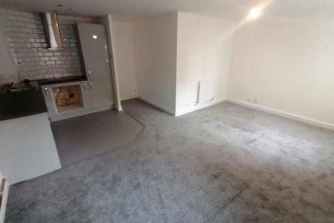 2 bedroom flat to rent, Keer Court, Birmingham B9