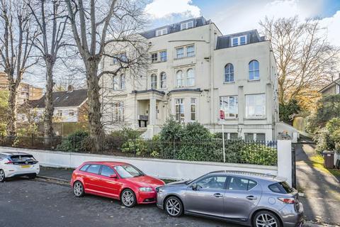 2 bedroom flat for sale, Crescent Wood Road, Sydenham, London, SE26