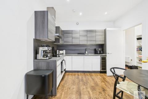 2 bedroom apartment to rent, Royal Mills :: Ancoats