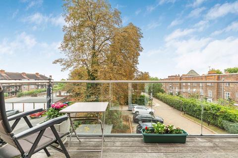 undefined, Portsmouth Road, Surbiton KT6