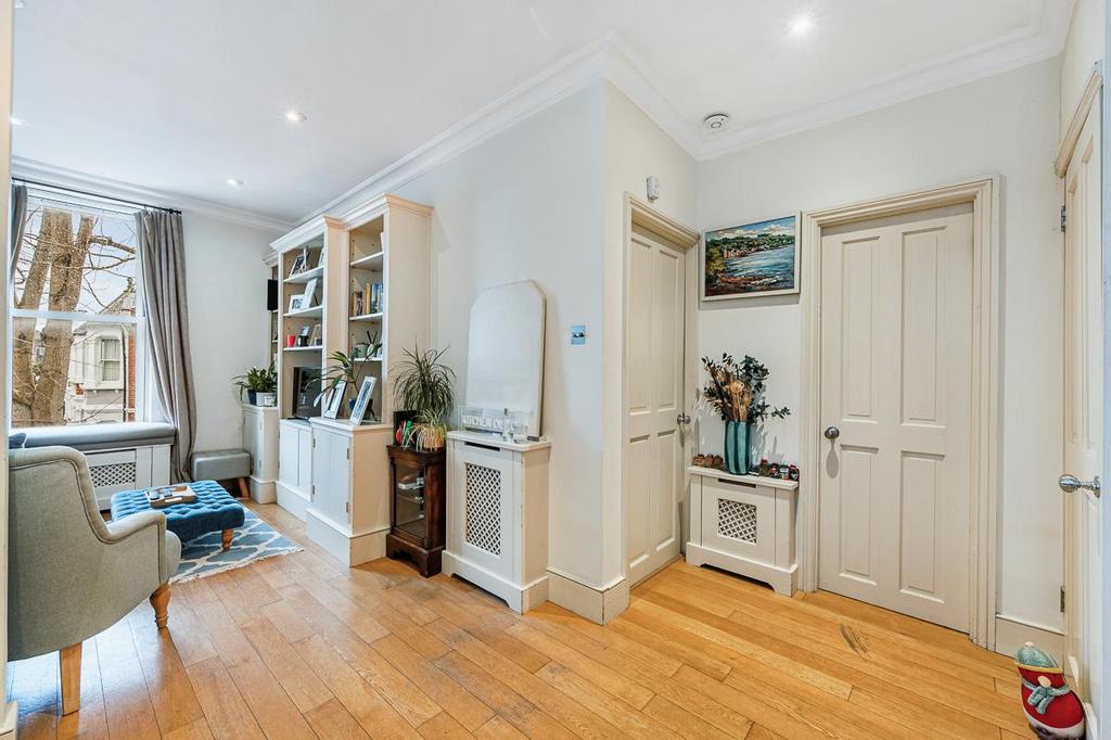 Flat 3, 56 Chiswick Lane-5.jpg