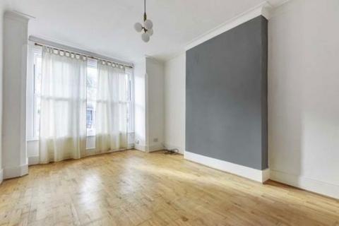 2 bedroom flat to rent, Elmwood Road, London SE24