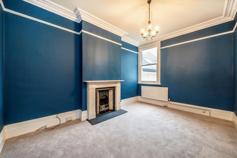 4 bedroom house to rent, The Green, Twickenham TW2