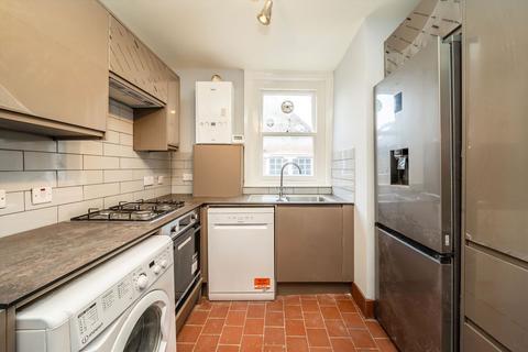 4 bedroom house to rent, The Green, Twickenham TW2
