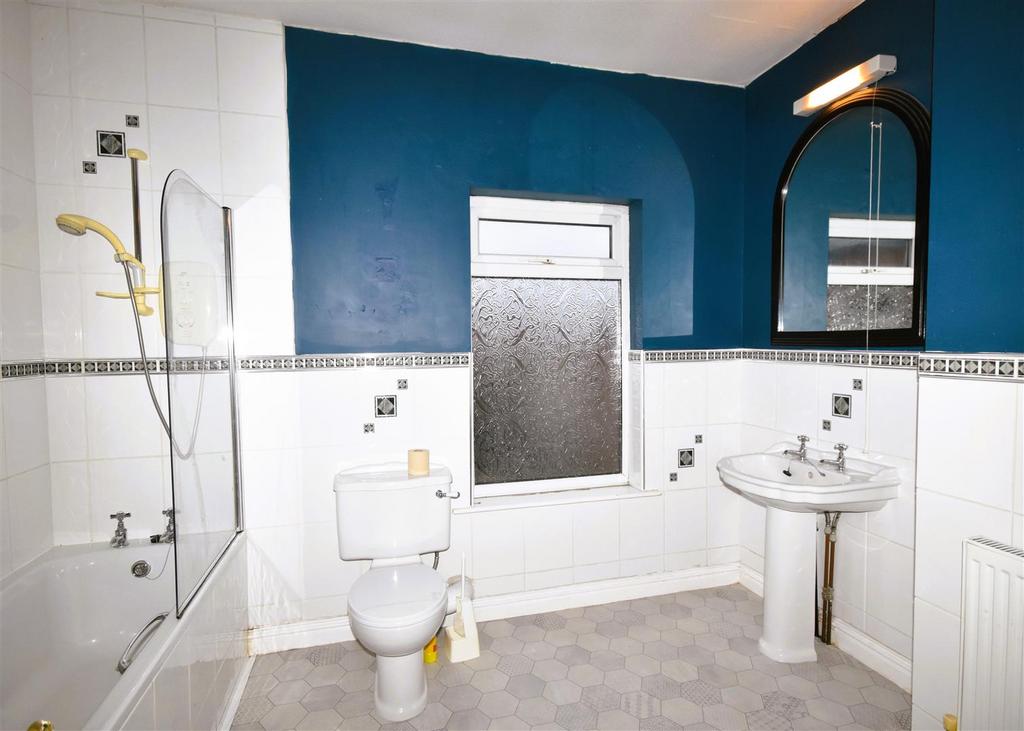 Family bathroom