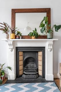2 bedroom apartment to rent, Tregothnan Road, London, SW9
