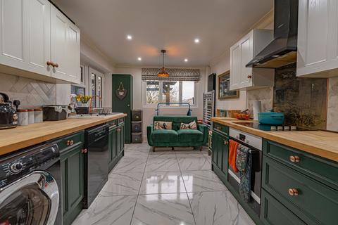 3 bedroom terraced house for sale, Barrack Hill, Newport, NP20