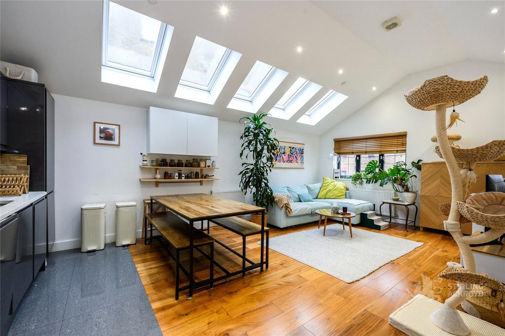 Kitchen/Reception