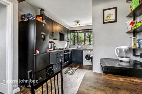 3 bedroom semi-detached house for sale, Crescent Road, Congleton, CW12 4BG