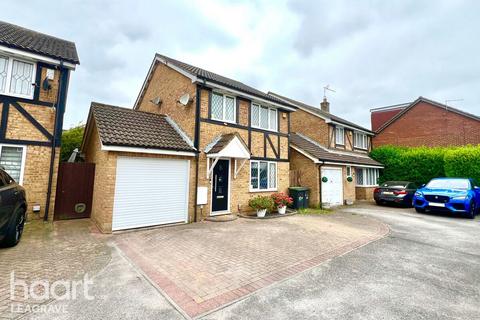undefined, Swan Mead, Luton