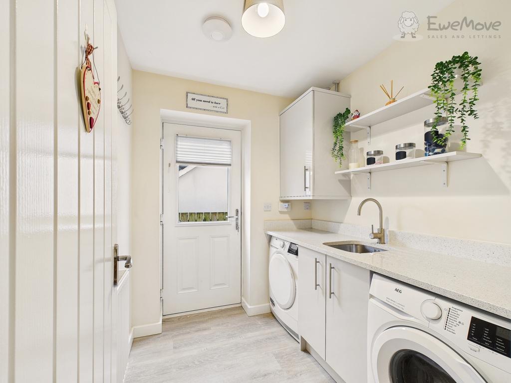 Ewemove south molton   utility room