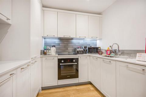 2 bedroom apartment for sale, Joseph Huntley Walk, Reading, RG1