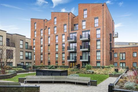 undefined, Joseph Huntley Walk, Reading, RG1