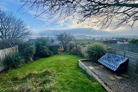 1 bedroom flat for sale, Castle Road, Scarborough
