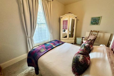 1 bedroom flat for sale, Castle Road, Scarborough