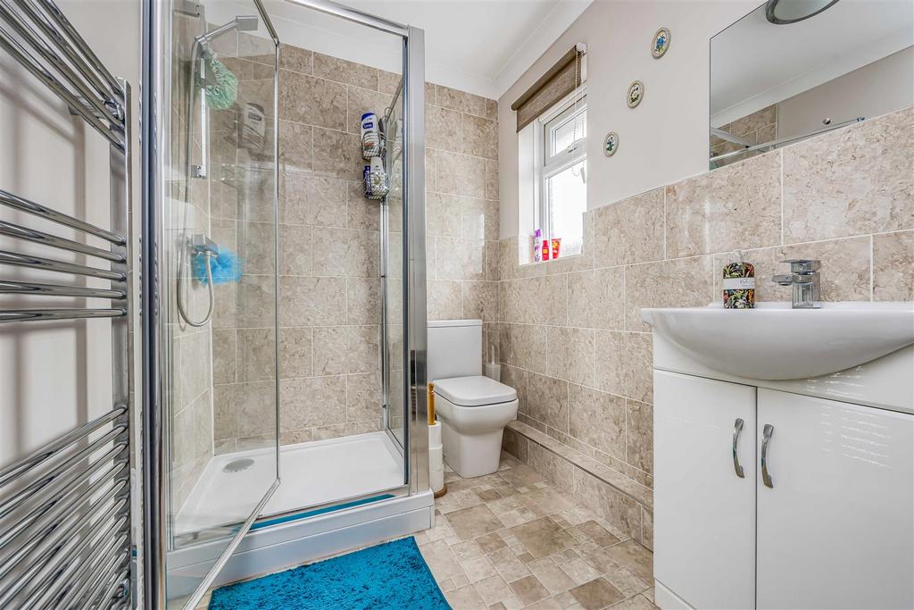 2a Wheatlands Crescent, Hayling Island-Small-Porti