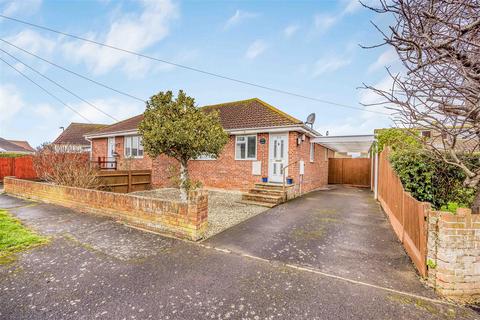 2 bedroom semi-detached bungalow for sale, Wheatlands Crescent, Hayling Island PO11