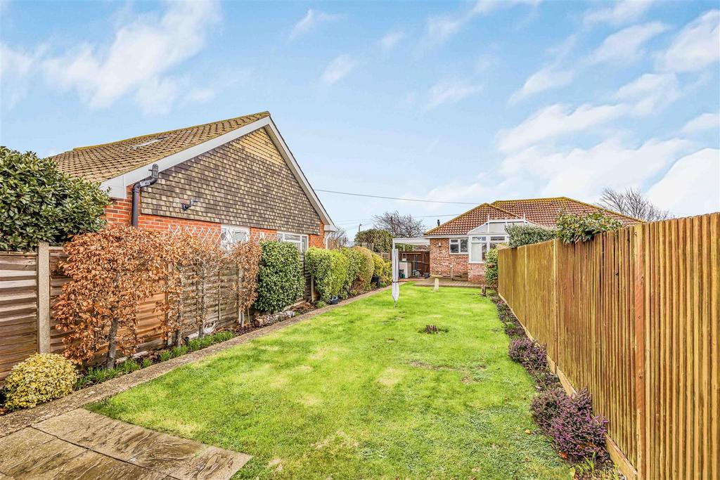2a Wheatlands Crescent, Hayling Island-Small-Porti