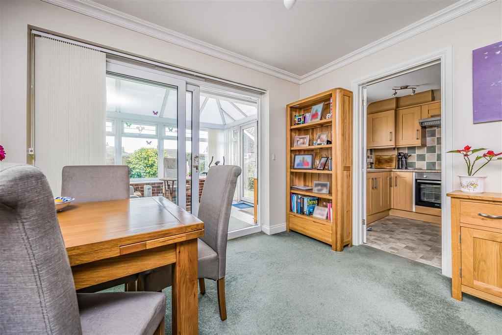 2a Wheatlands Crescent, Hayling Island-Small-Porti