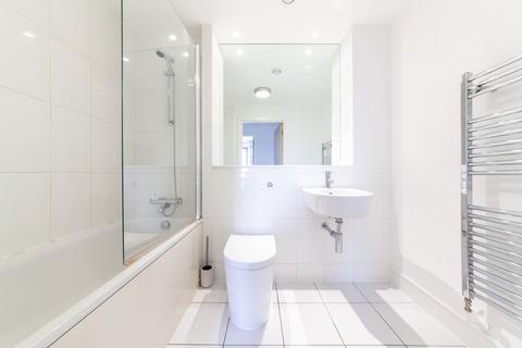 2 bedroom flat to rent, Mercury House, Canning Town E16