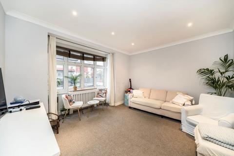 3 bedroom house to rent, Ladycroft Road, London SE13