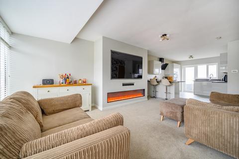 2 bedroom semi-detached bungalow for sale, Croft House Road, Leeds, LS27