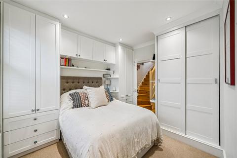 3 bedroom apartment for sale, Burnthwaite Road, Fulham, London, SW6