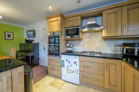 undefined, Wainwright Close, Wall Heath, DY6 0AJ