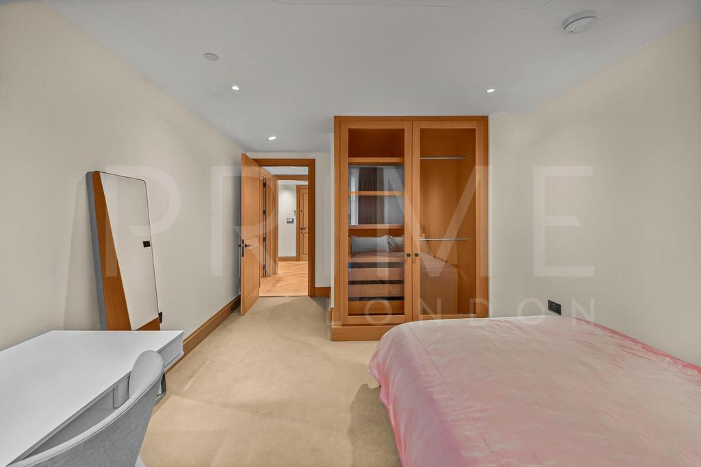 BEDROOM2b (19).jpg