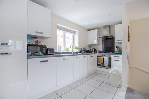 2 bedroom flat to rent, Almond Drive, Cringleford, Norwich, NR4