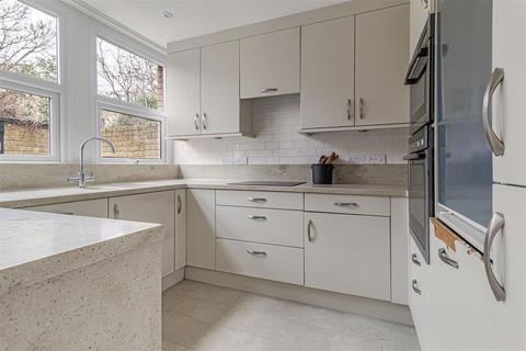 undefined, Highsett, Cambridge CB2