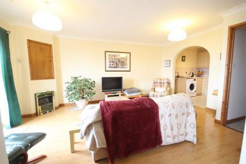 undefined, Student only 2 Bed Apartment