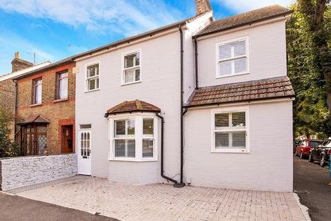 undefined, Hamilton Road, Gidea Park RM2