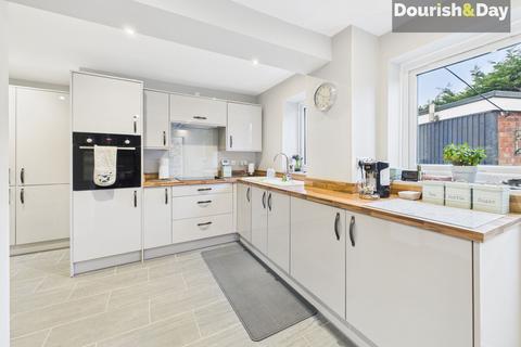 3 bedroom semi-detached house for sale, Wildwood Drive, Stafford ST17