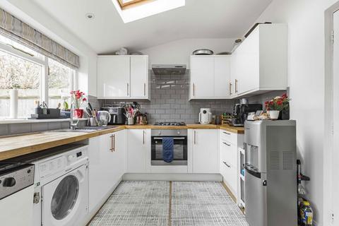 3 bedroom house to rent, Bicester Road, Richmond TW9