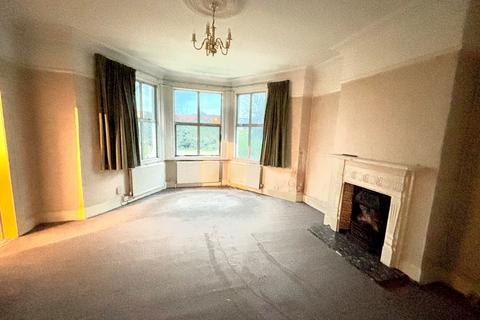 4 bedroom semi-detached house for sale, The Avenue, Egham, Surrey, TW20