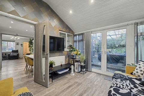 undefined, Melton Road,, Crumpsall, Crumpsall, M8 4HS