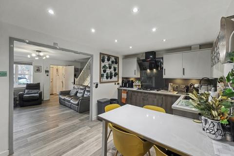 undefined, Melton Road,, Crumpsall, Crumpsall, M8 4HS