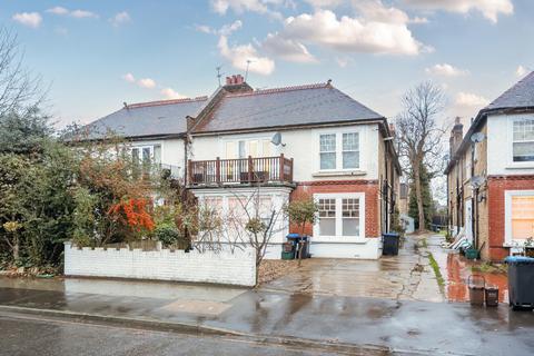 undefined, Mitcham Park, Mitcham CR4