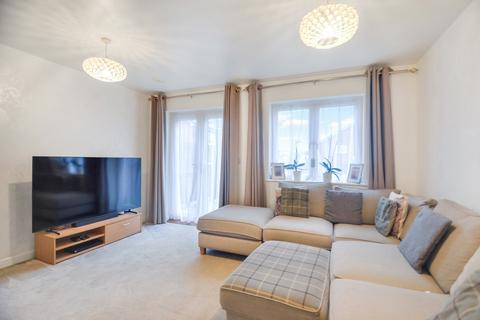 undefined, at Hedges Way, Luton LU4