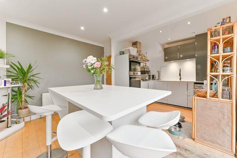 undefined, Sherwood Park Road, Mitcham, CR4