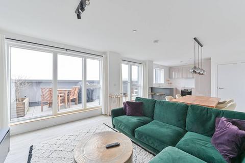 3 bedroom flat to rent, Pomeroy Street, New Cross, LONDON, SE14